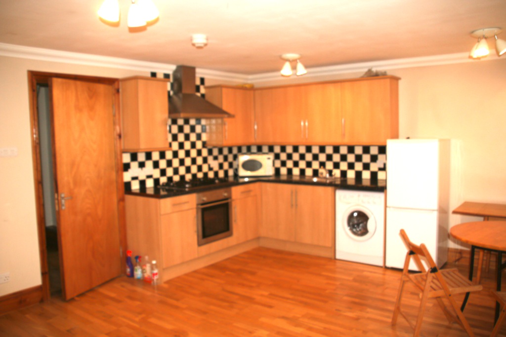 LOVELY 2 BED FLAT WITH PRIVATE GARDEN BASED IN STOKE NEWINGTON 